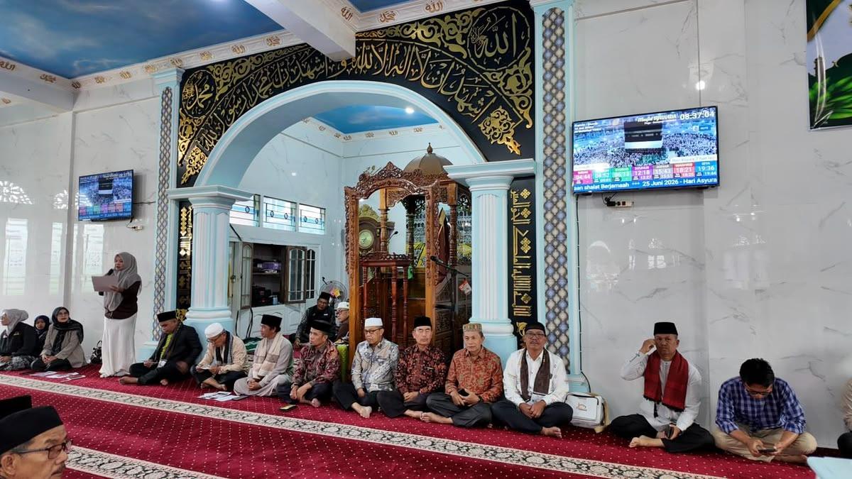 Pelepasan 49 Jamaah Umrah PT Kiswah Umrah Makbul di Masjid Syuhada Pugu Semurup Berlangsung Khidmat